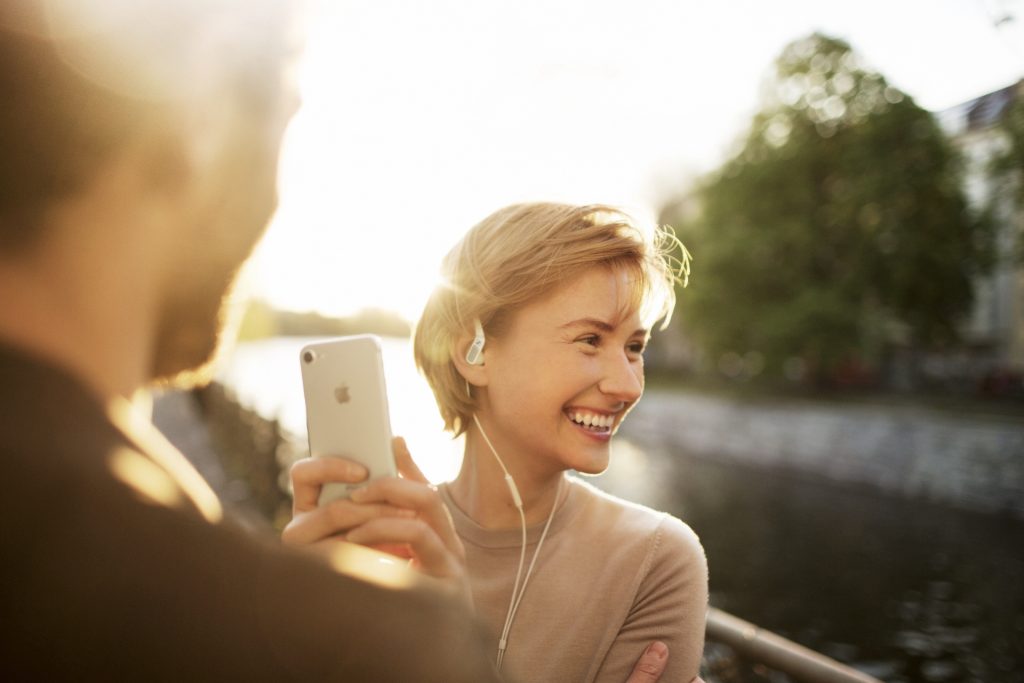 Sennheiser AMBEO SMART HEADSET, le casque ultime de cet été